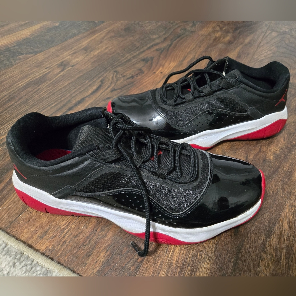 Air Jordan 11 CMFT Low Mens Casual Shoe Red Black White Nike Good Condition